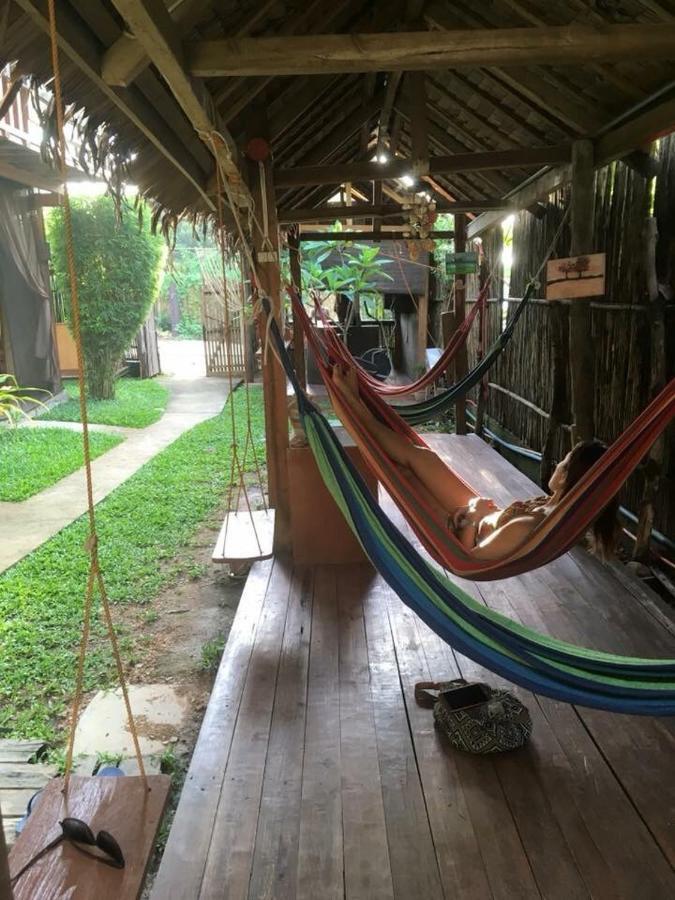 Swinging Carabao Hostel El Nido Exterior foto